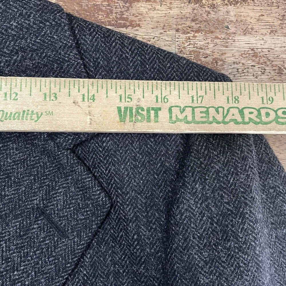 Hart Schaffner‎ Marx Saxony Tweed Wool Herringbone Overcoat Mens 38S Gray
